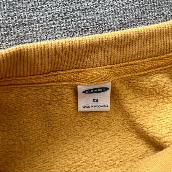Old Navy “Stay Amazed” Sweatshirt XS - Picture 3 of 6